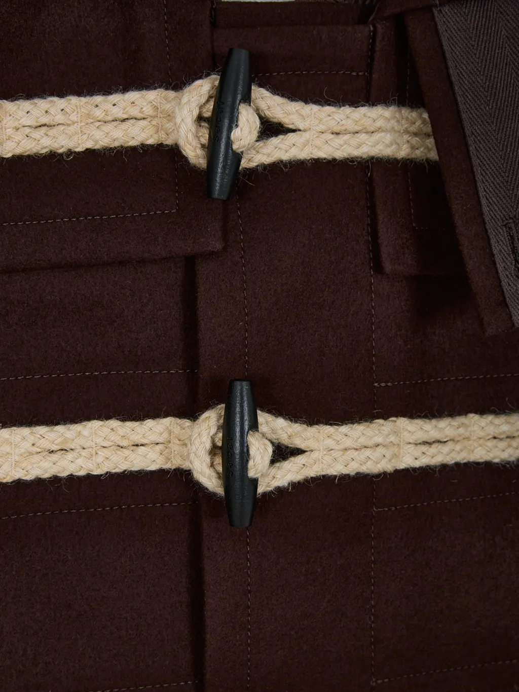 Toggle-Fastening Hooded Jacket