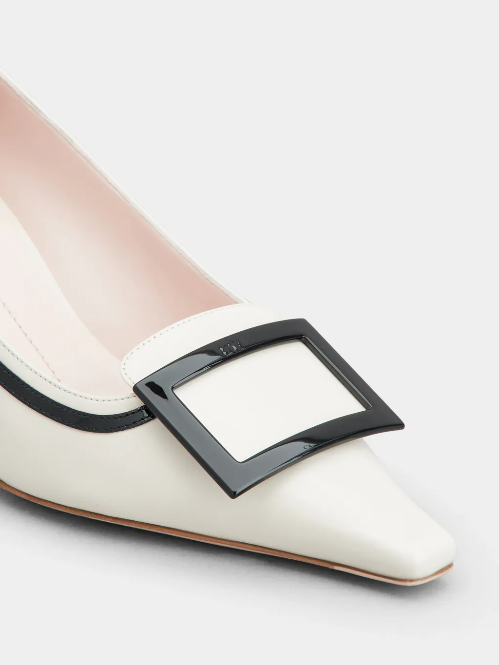Viv Canard Leather Pumps