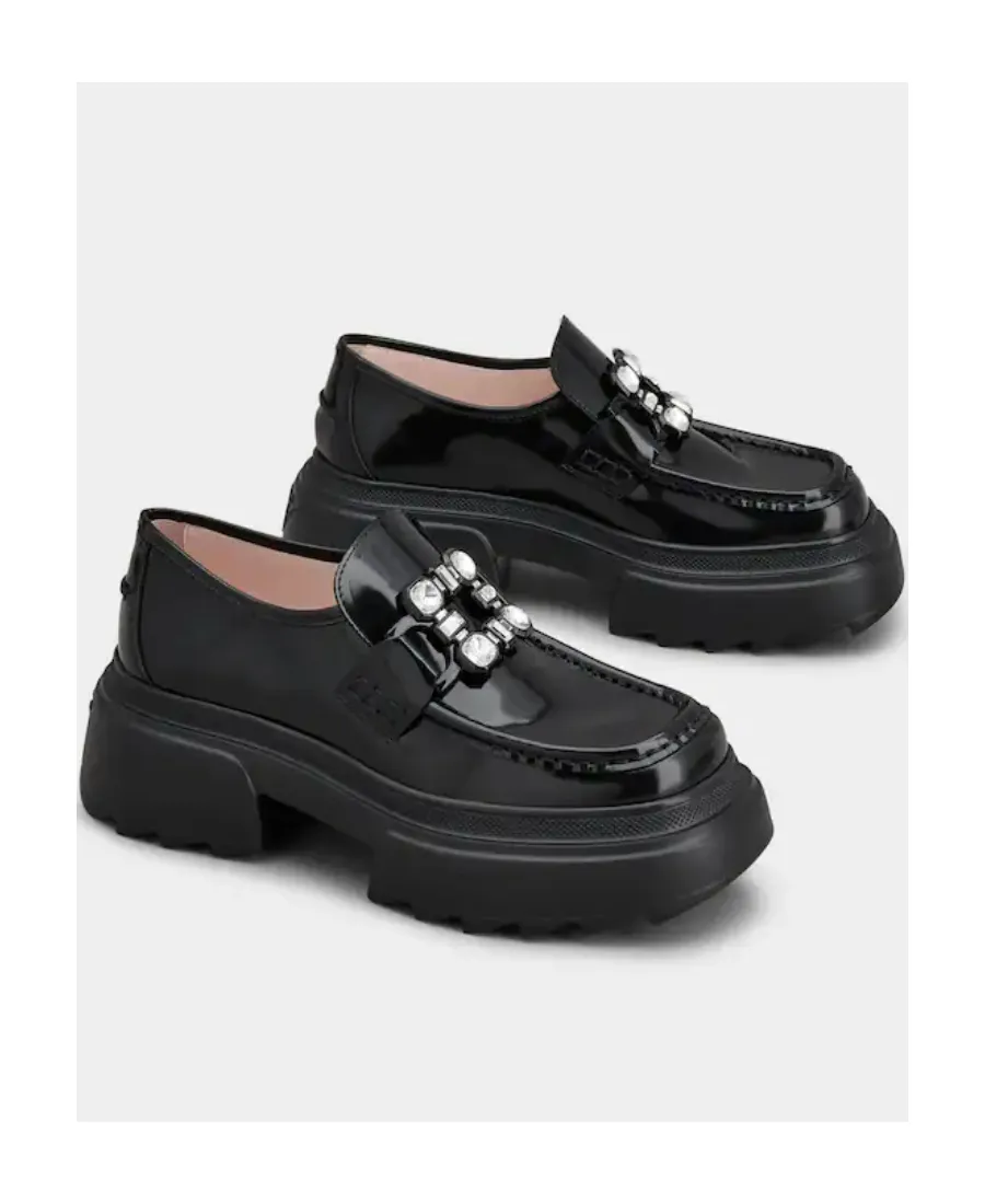 Wallaviv Buckle Embellished Loafers