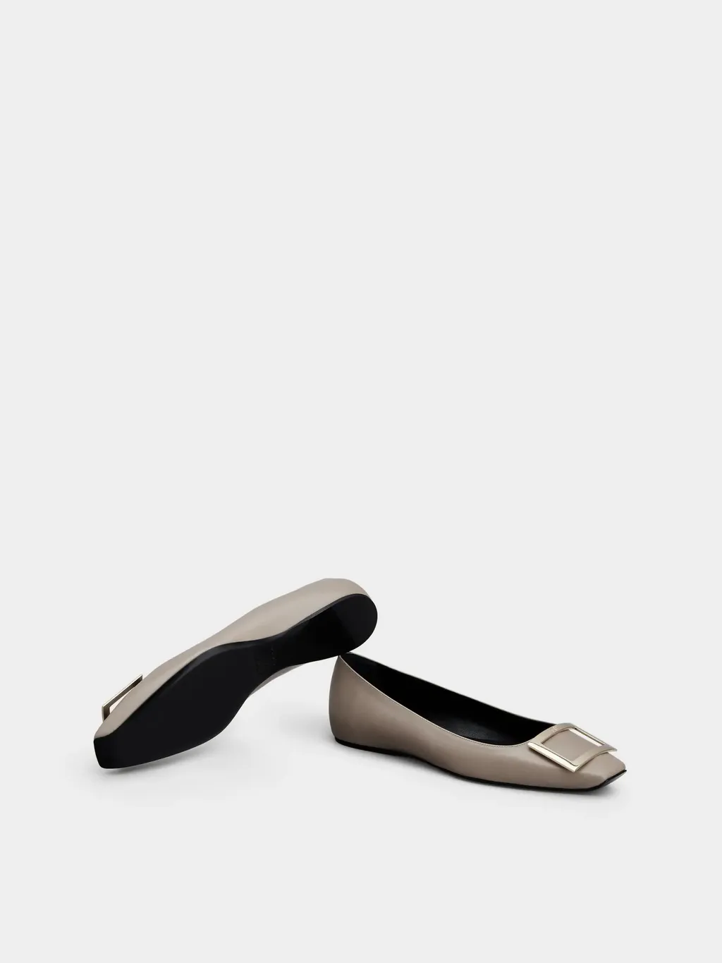Trompette Buckle Ballerina Flats