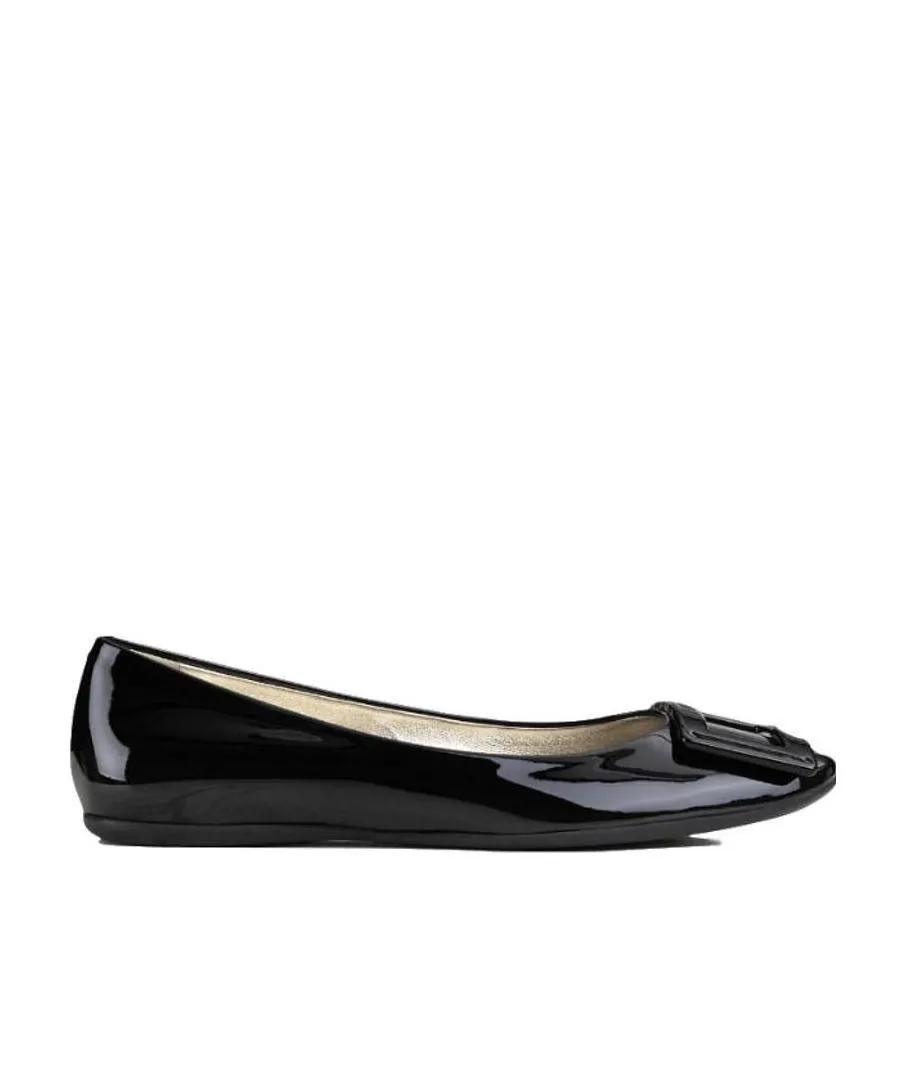 Shallow Flat Shoes