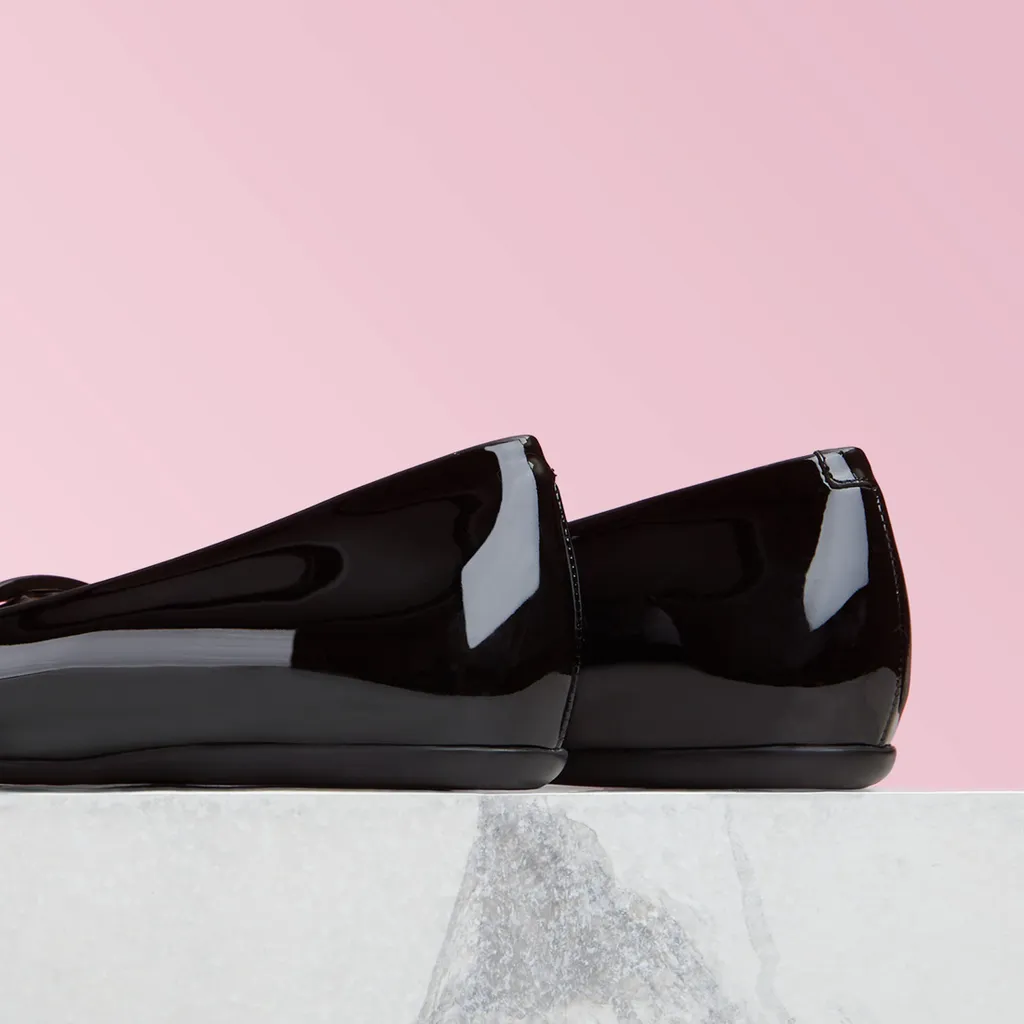 Shallow Flat Shoes