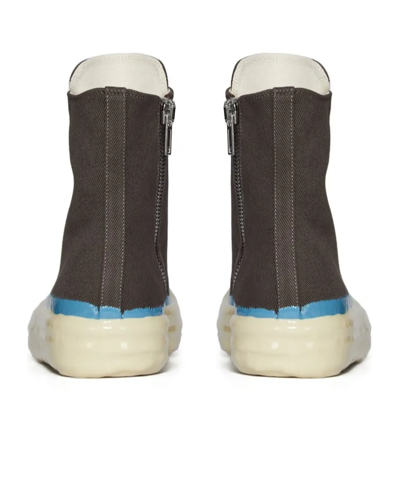 Concordians Sneakers
