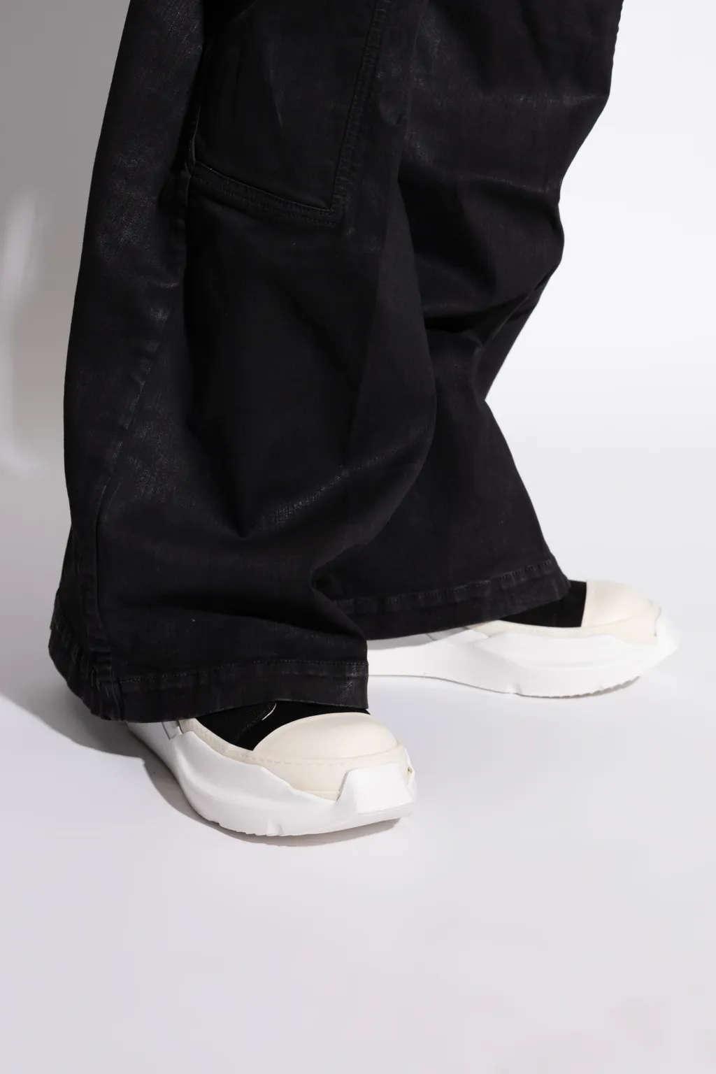 Hollywood Abstract Lace-Up Sneakers