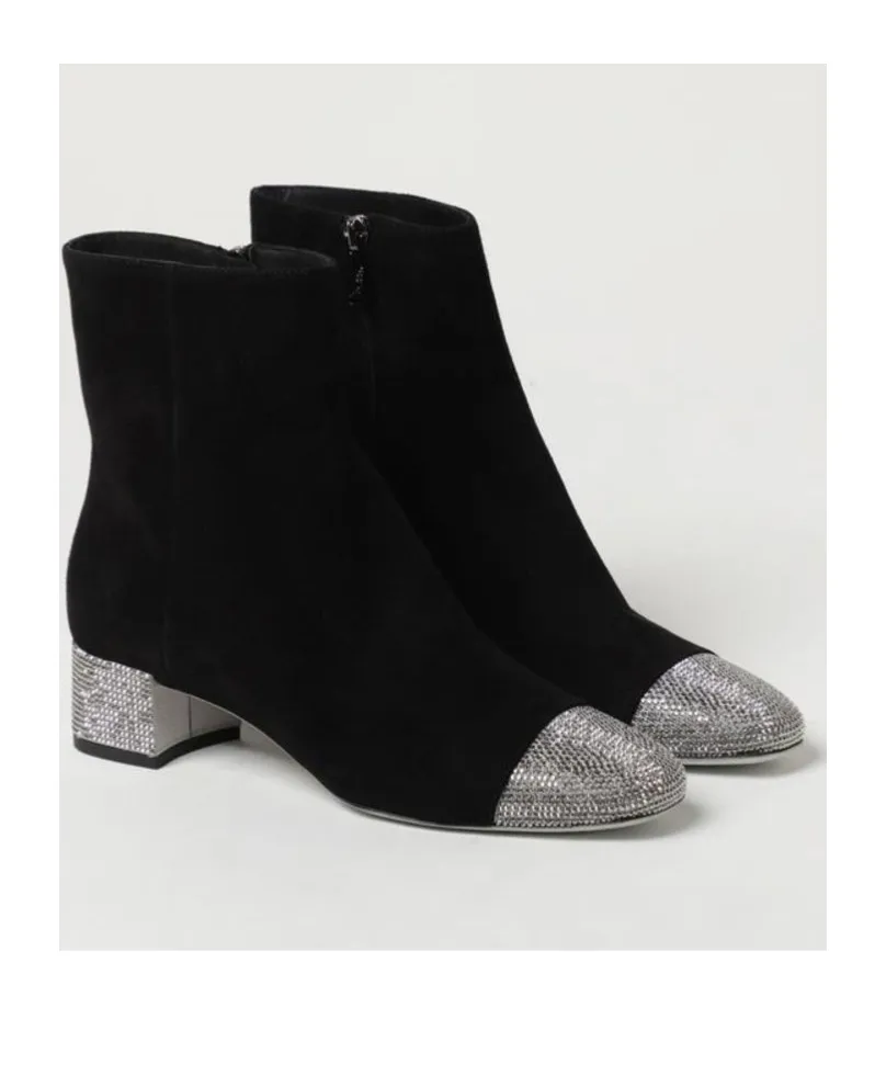Embellished Pointed Toe Boots