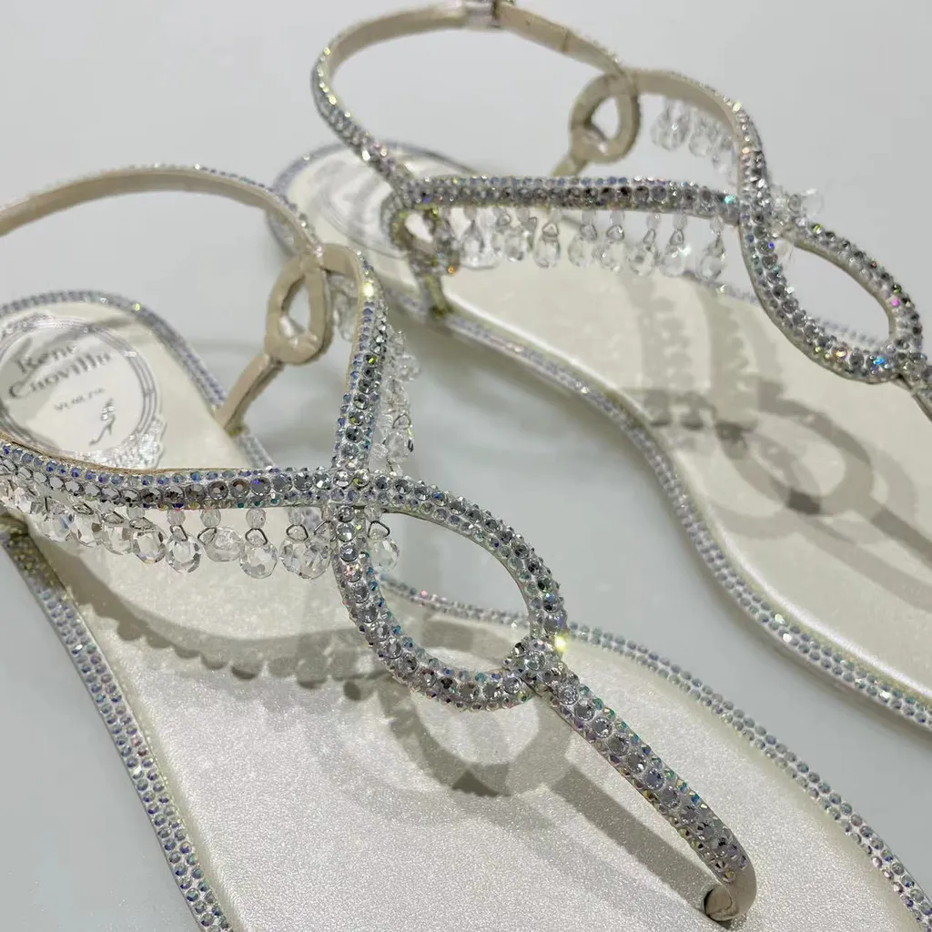 Pim-Toed Rhinestones Sandals