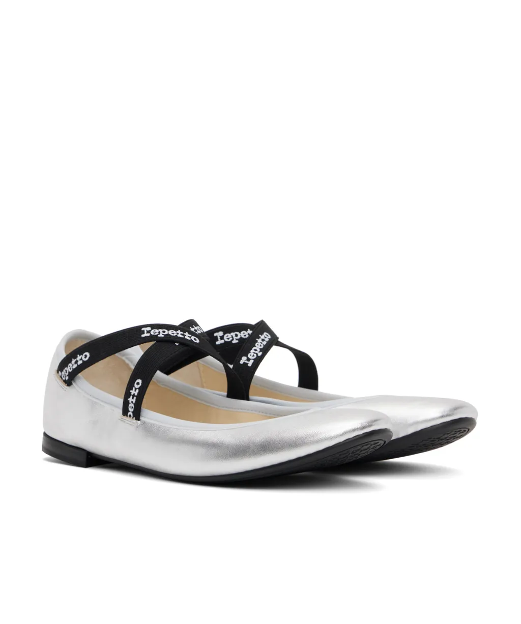 Elastic Detail Ballet Shoes