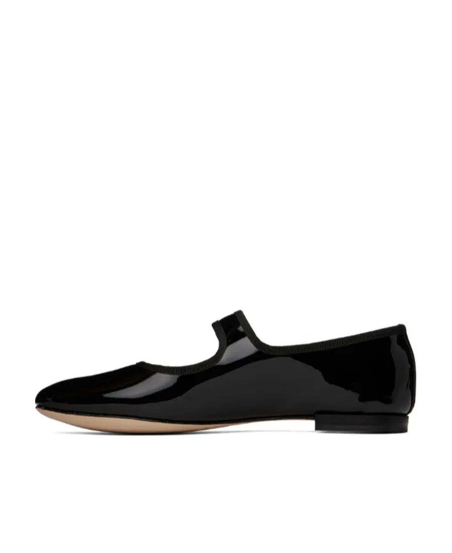 Flat-Soled Ballet Shoes