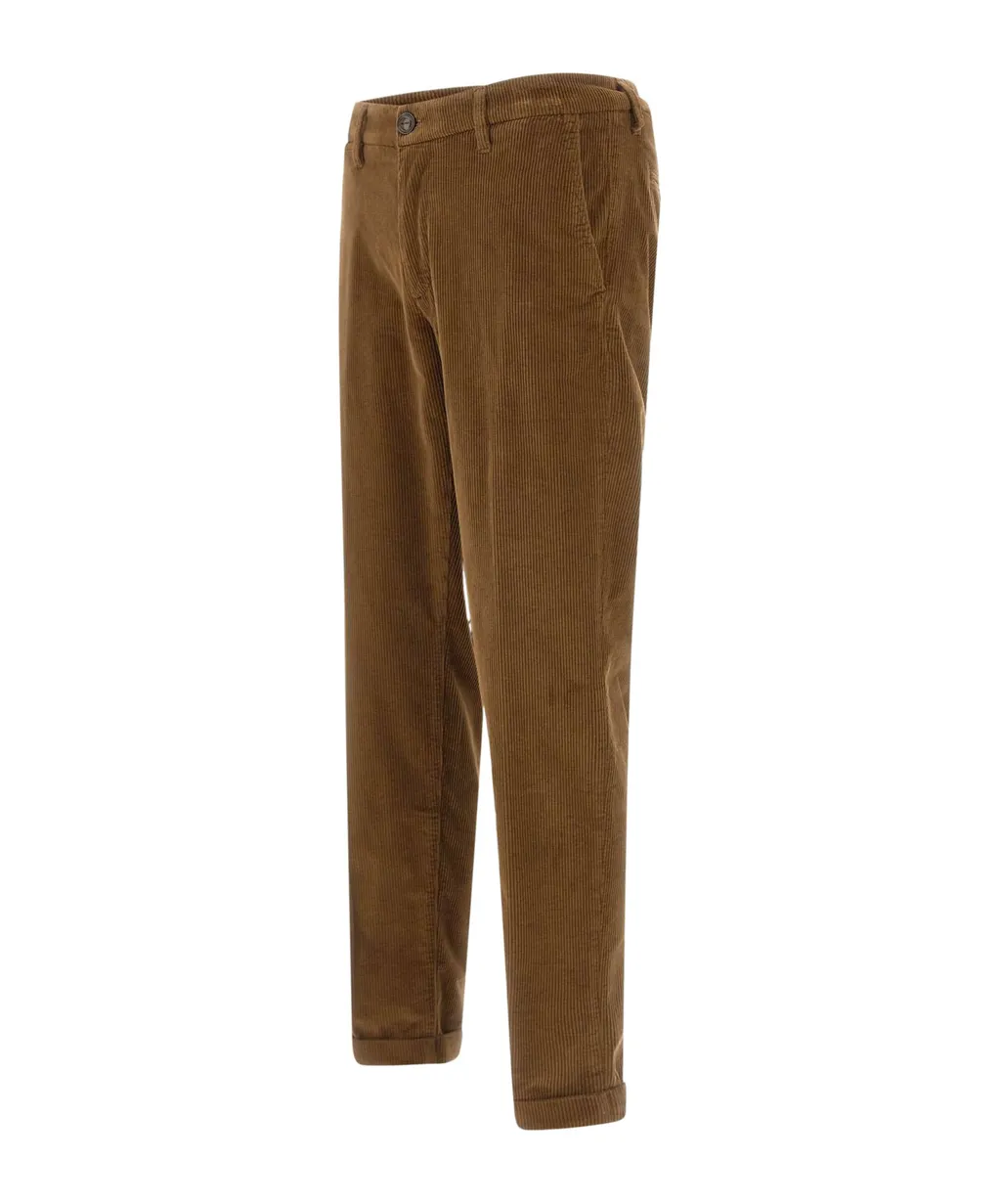 Mucha Slim-Fit Chinos