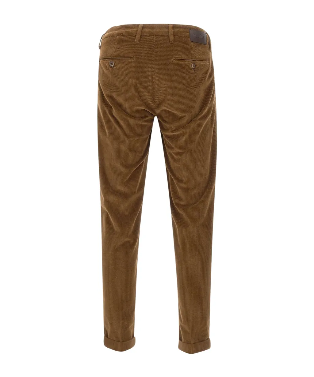 Mucha Slim-Fit Chinos