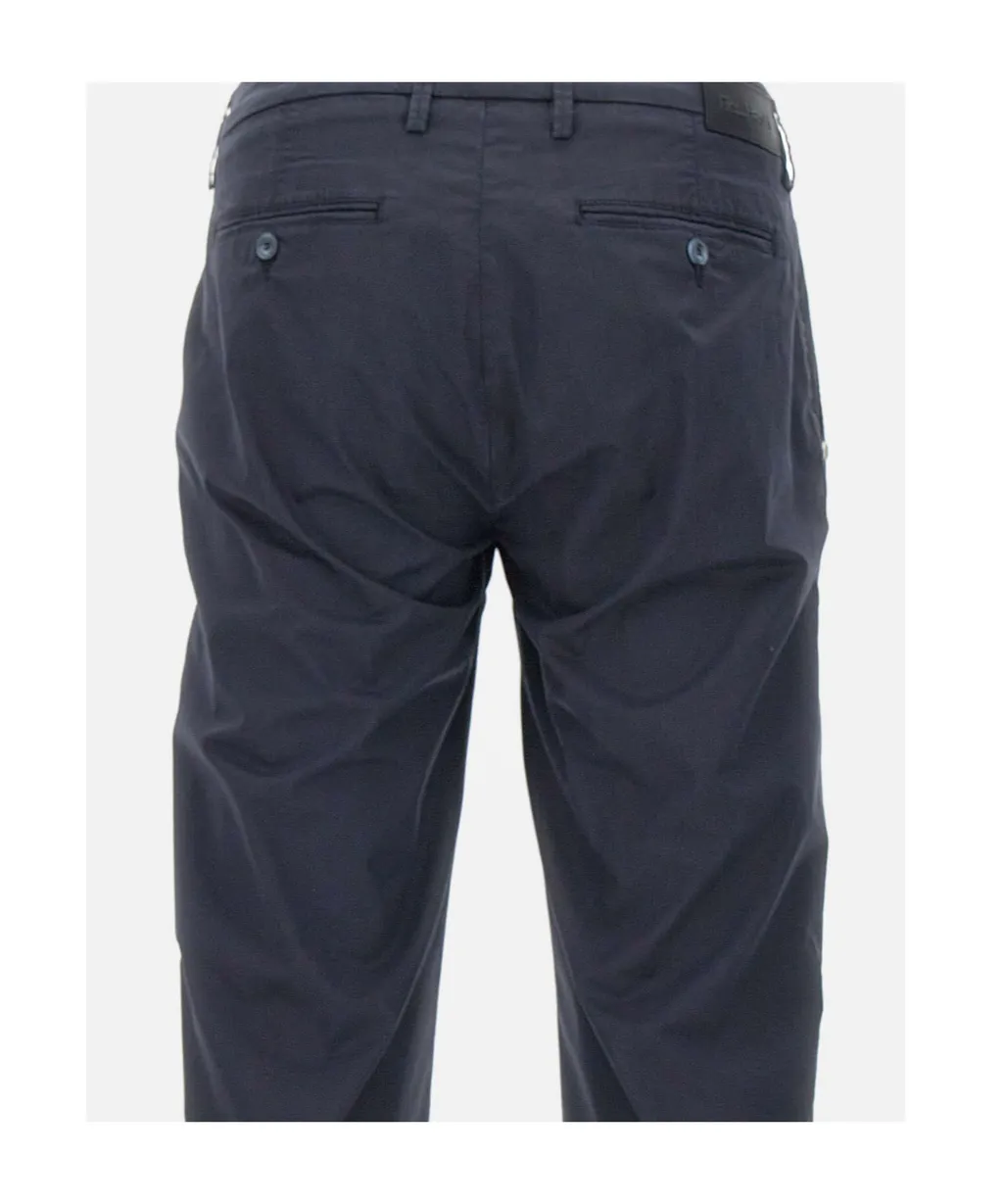 Mucha Slim-Fit Chinos