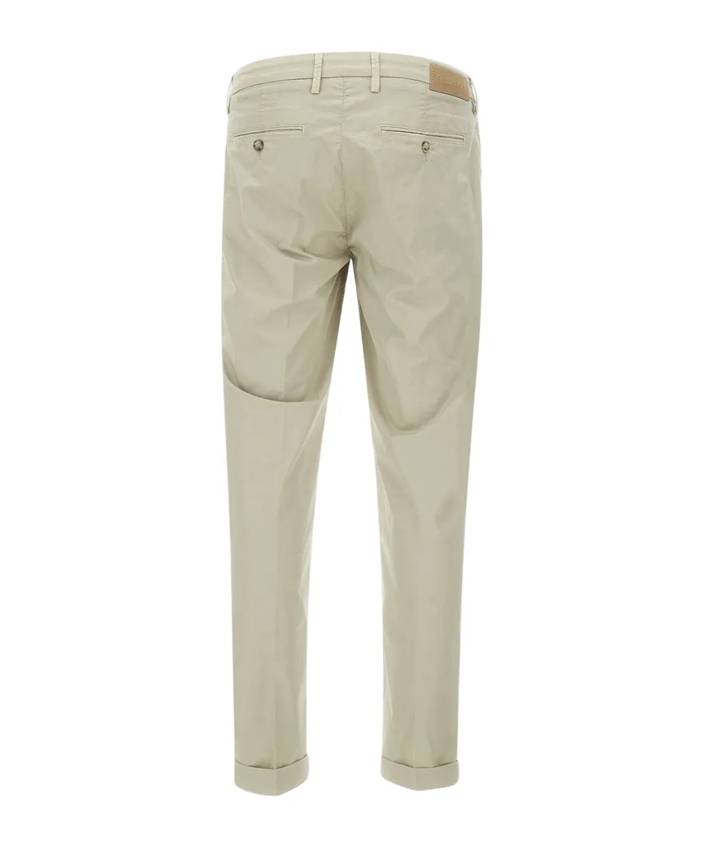 Mucha Slim-Fit Chinos