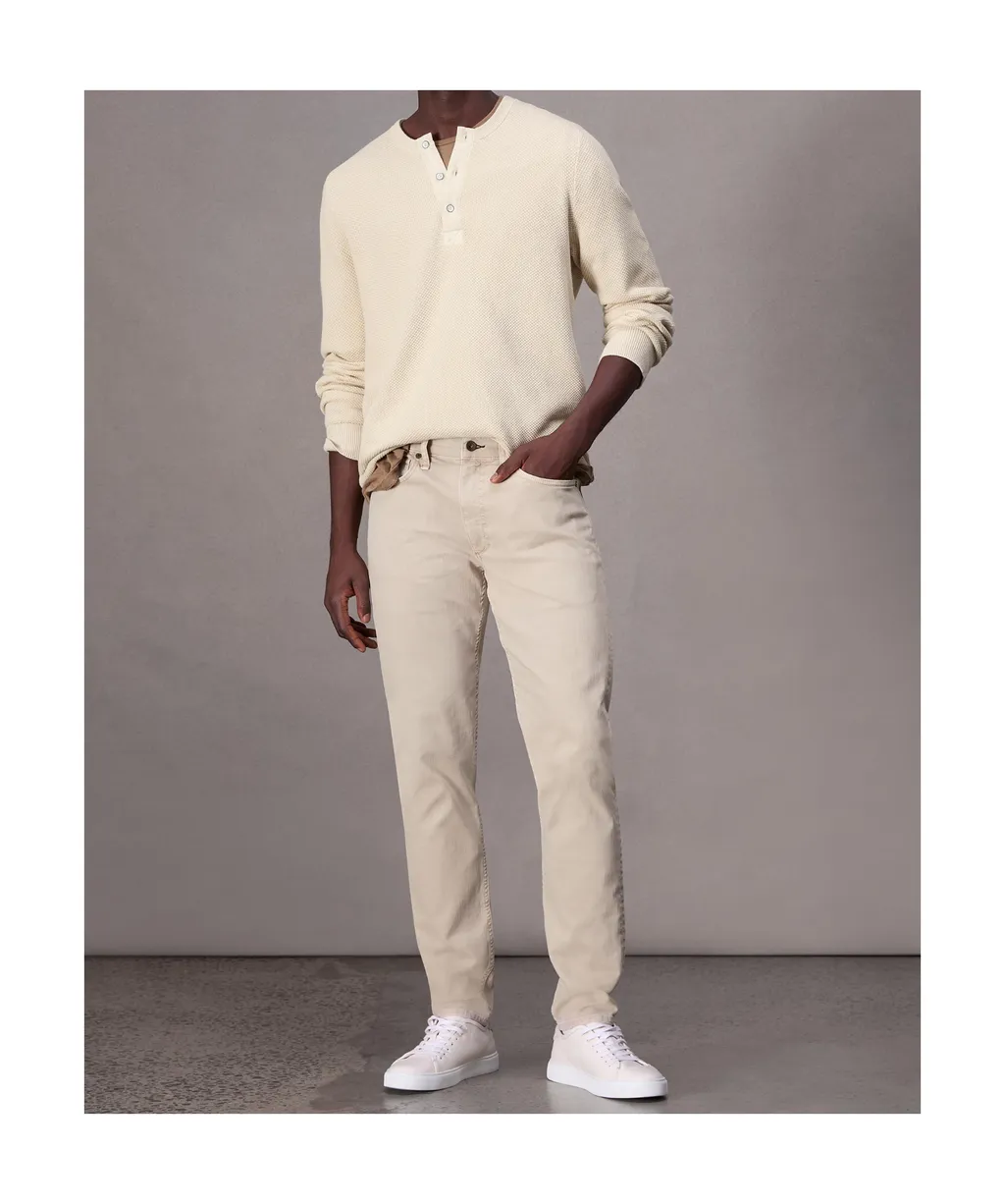 Belt-Loop Jeans