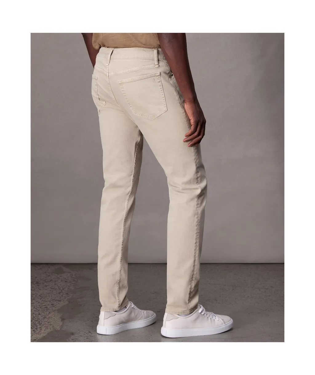 Belt-Loop Jeans