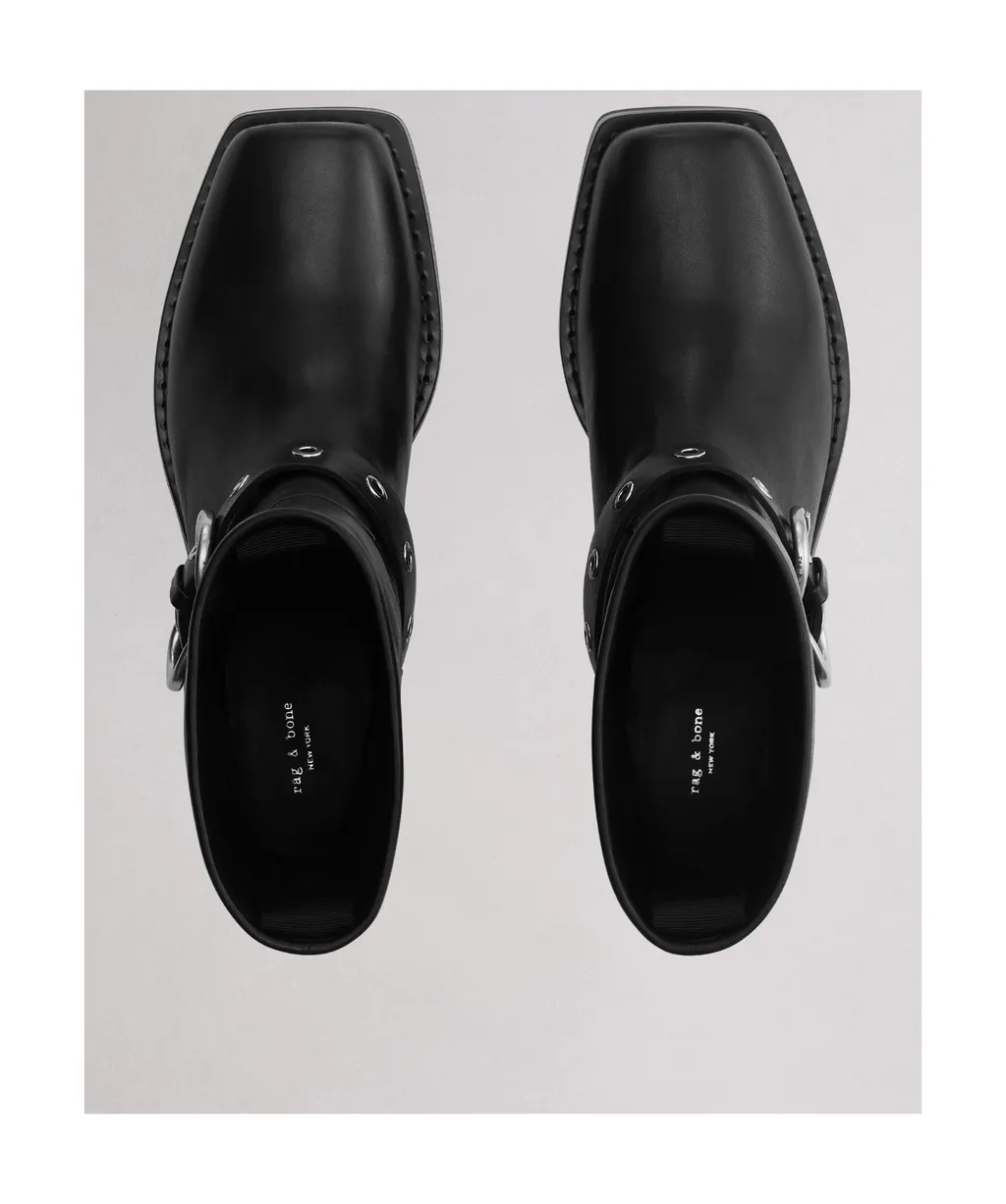 Square-Toed Short Boots