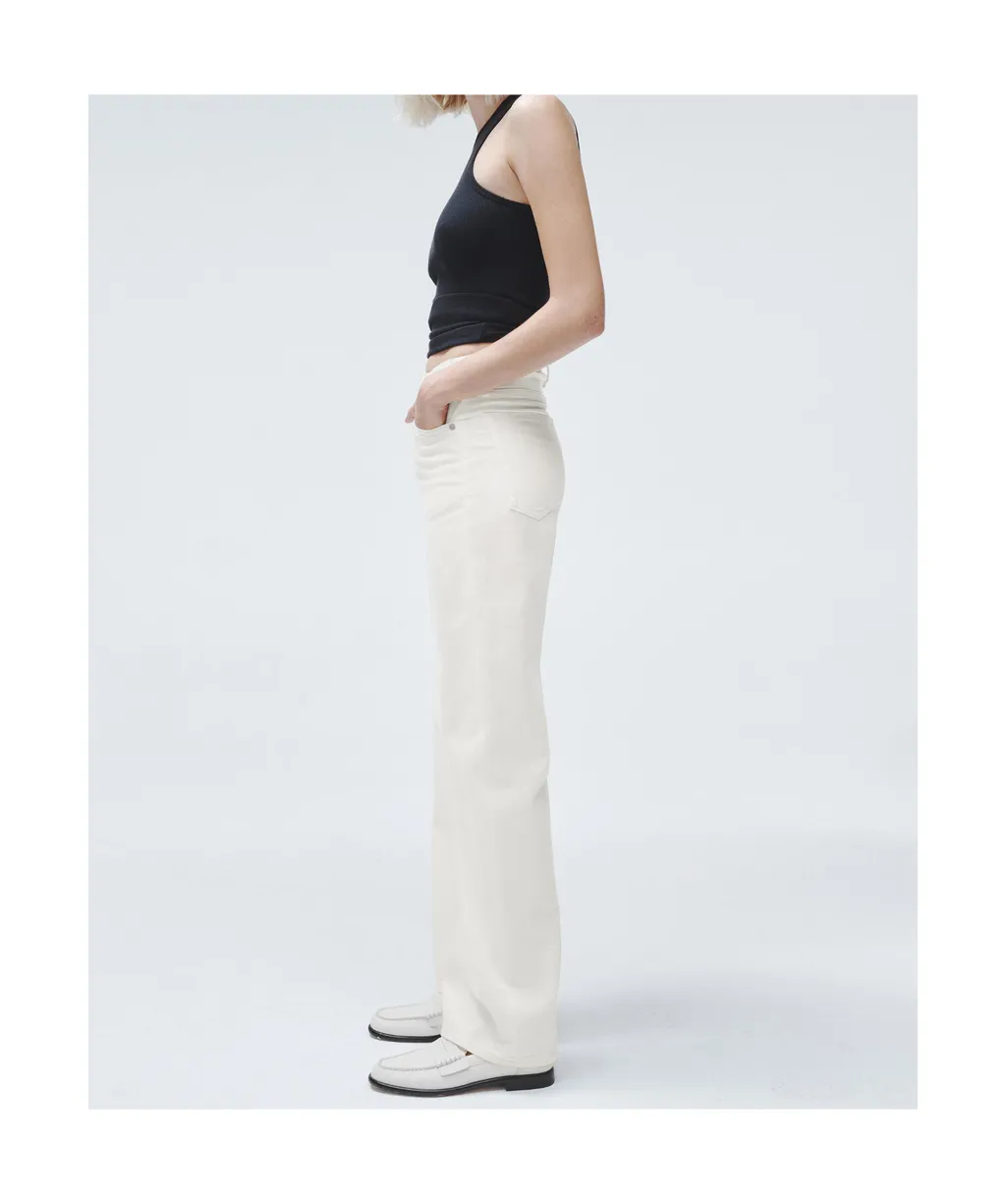 Wide-Leg Jeans