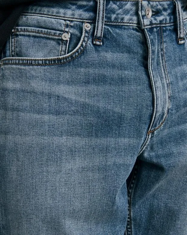 Belt-Loop Jeans