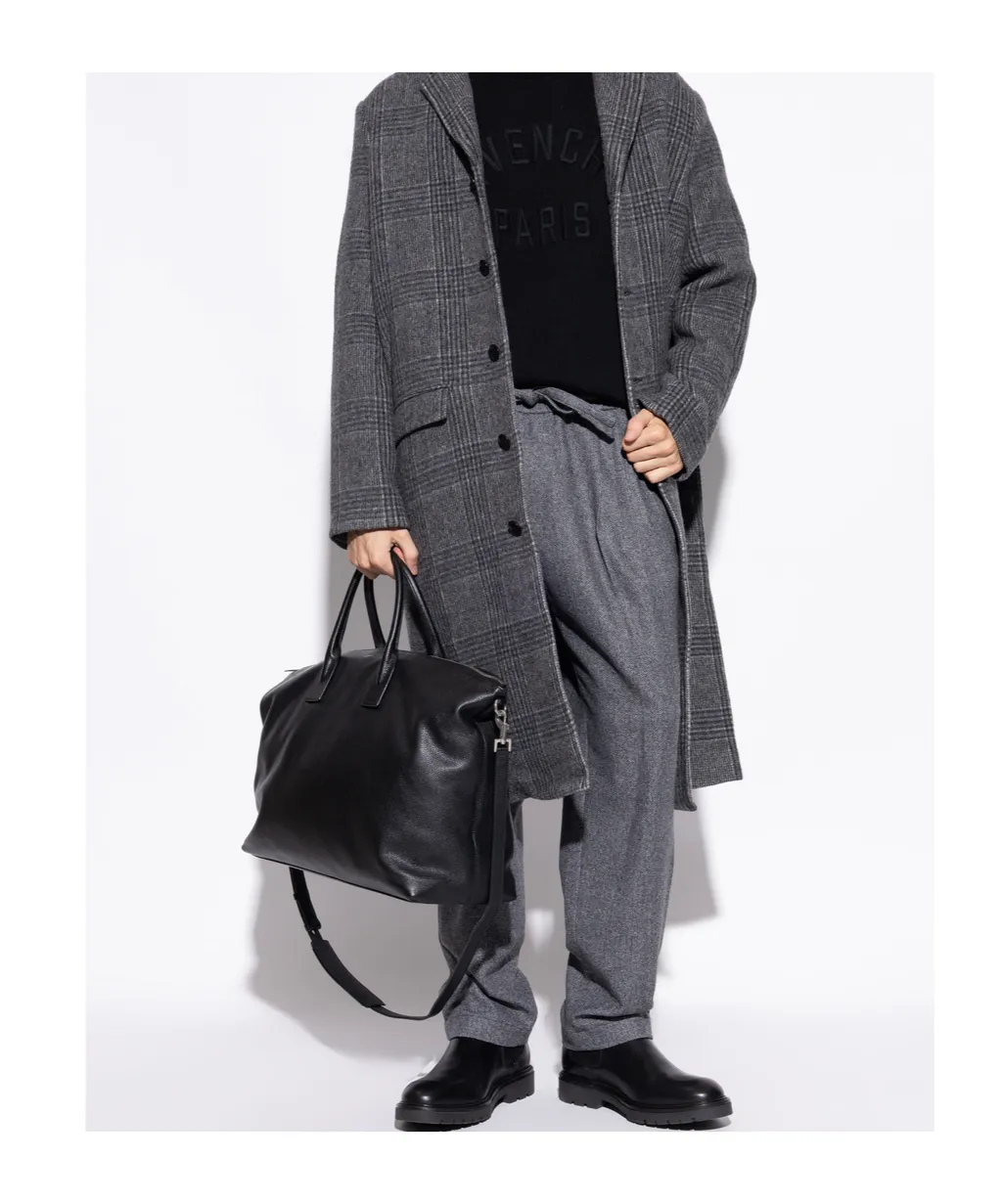Round Toe Chelsea Boots