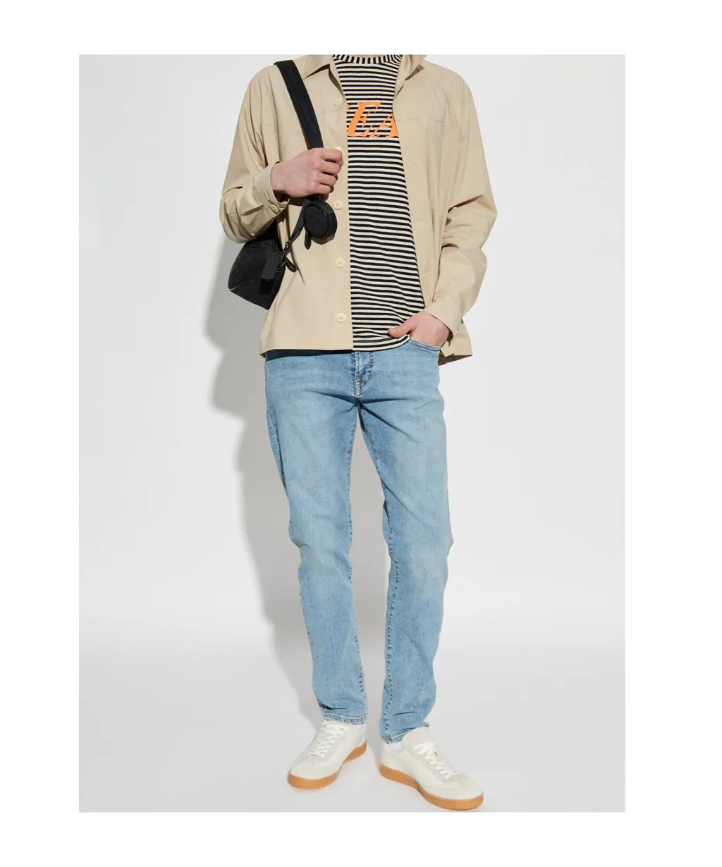 Logo-Patch Tapered-Leg Jeans