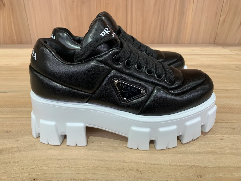 Logo Low-Cut Casual Shoes