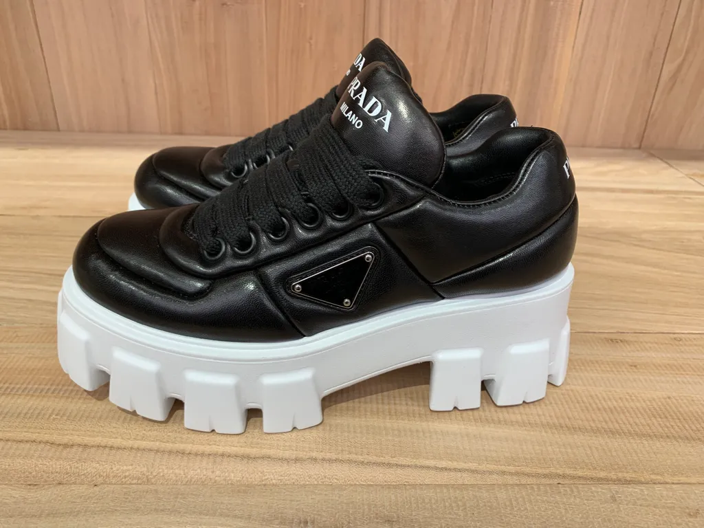 Logo Low-Cut Casual Shoes