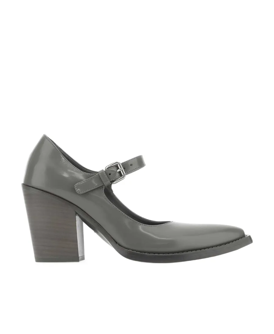 Logo Detailed Buckled Pumps
