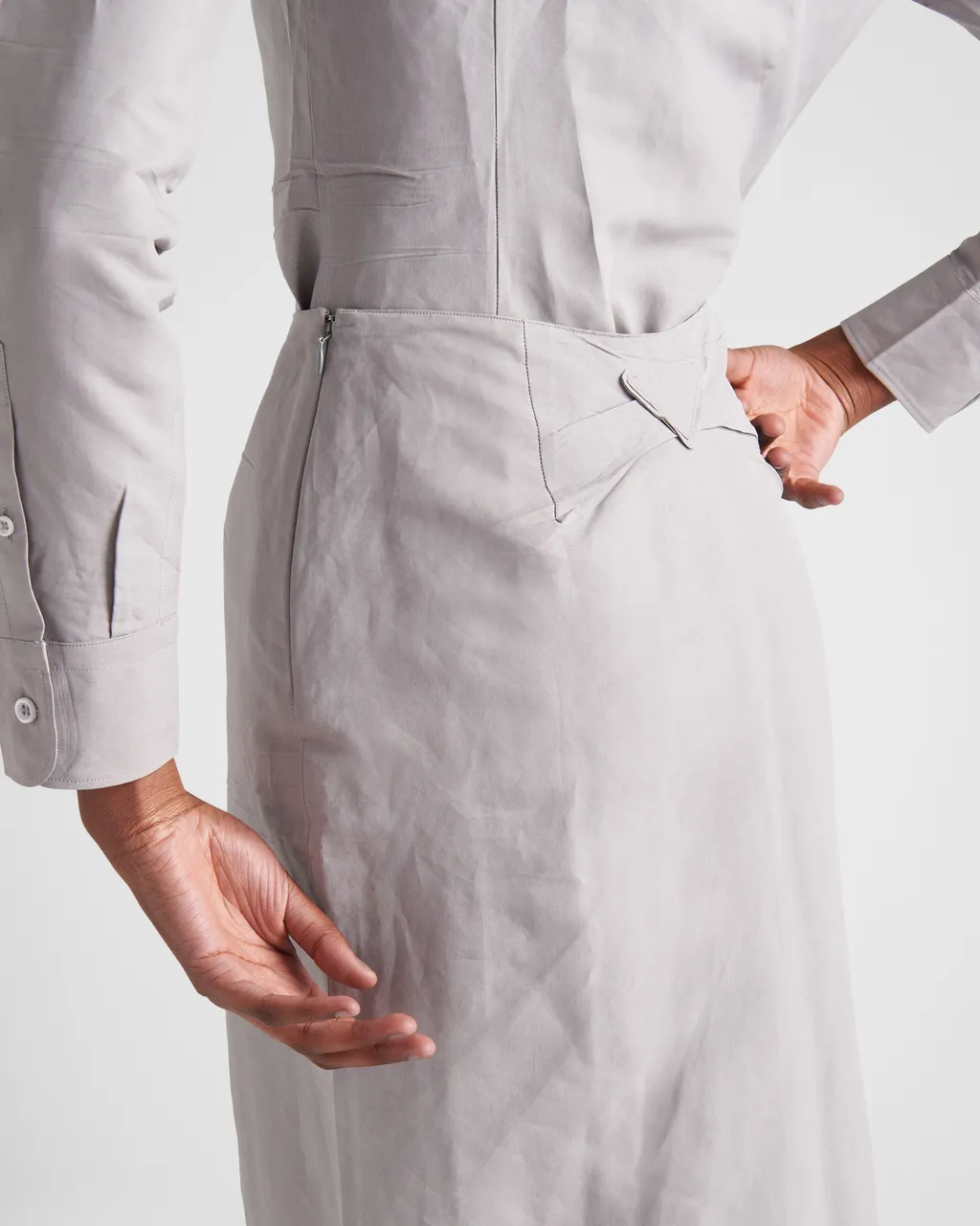 High-Waist Slim-Cut Skirt
