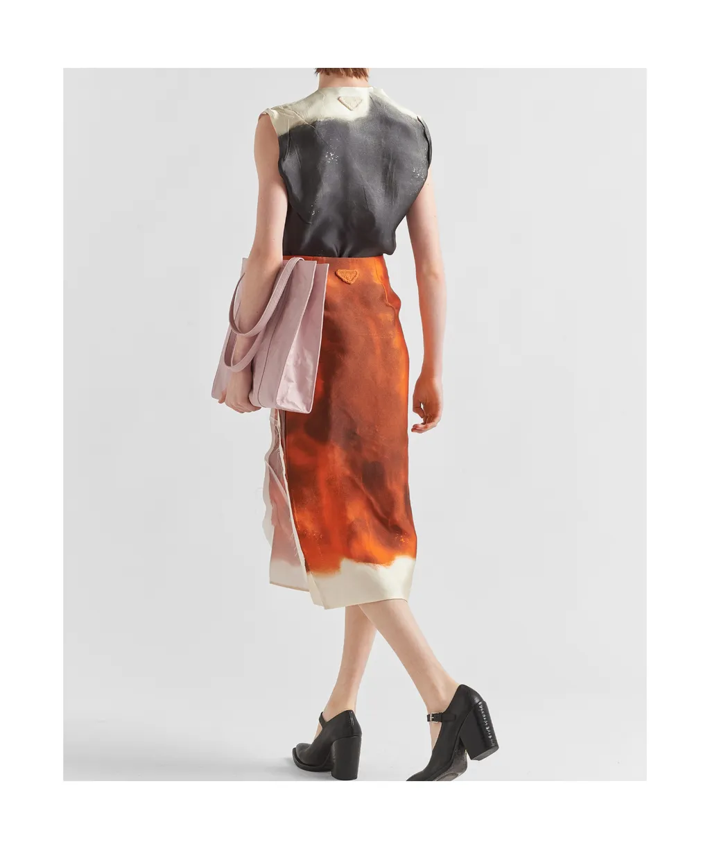 Tie-Dyed V-Neck Sleeveless Blouse