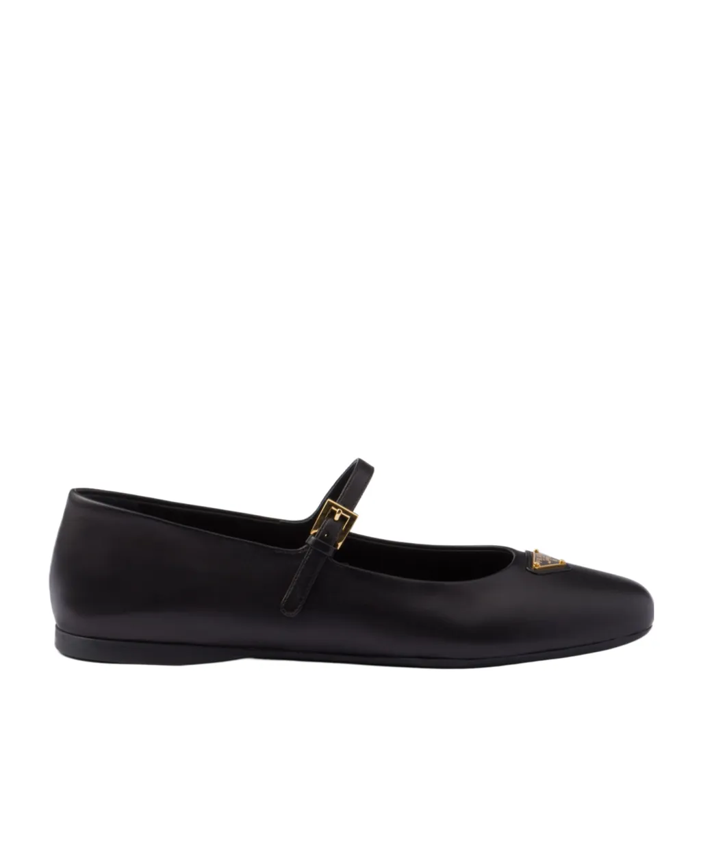 Triangle-Logo Flat Shoes
