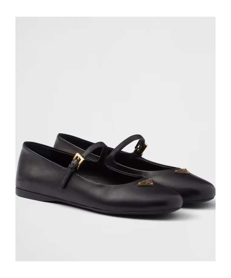Triangle-Logo Flat Shoes