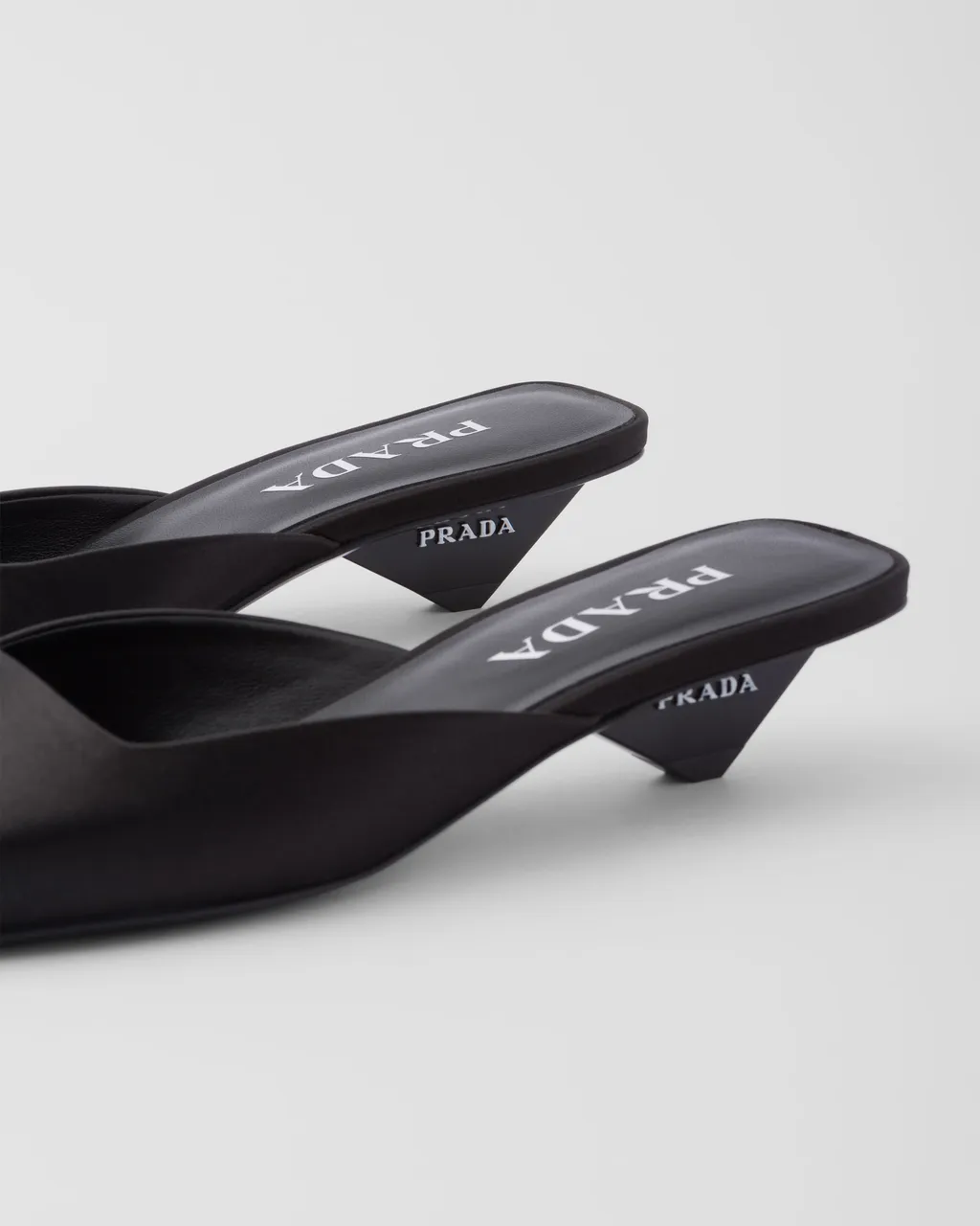 Square-Toe Logo Detailed Mules