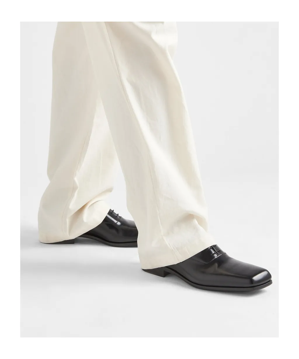 Square-Toe Lace-Up Shoes