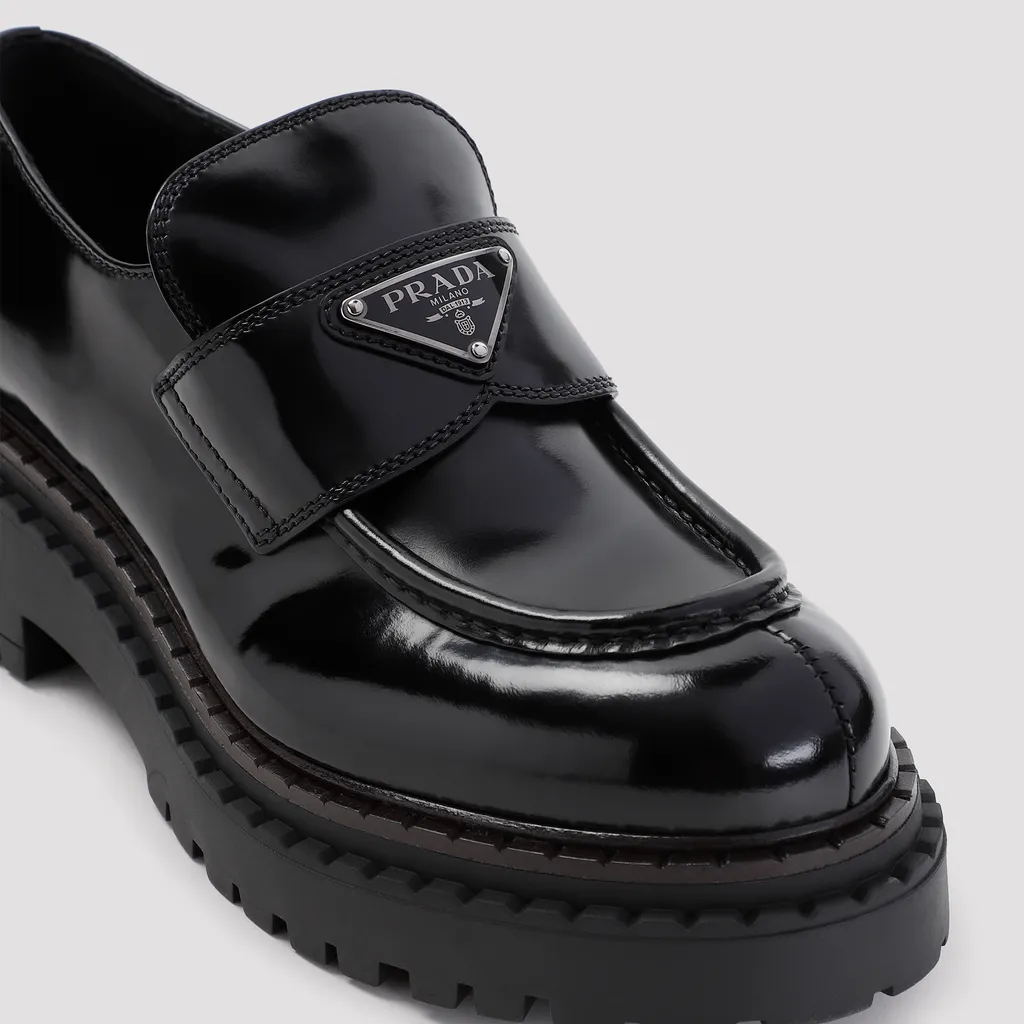Triangle-Logo Round-Toe Loafers