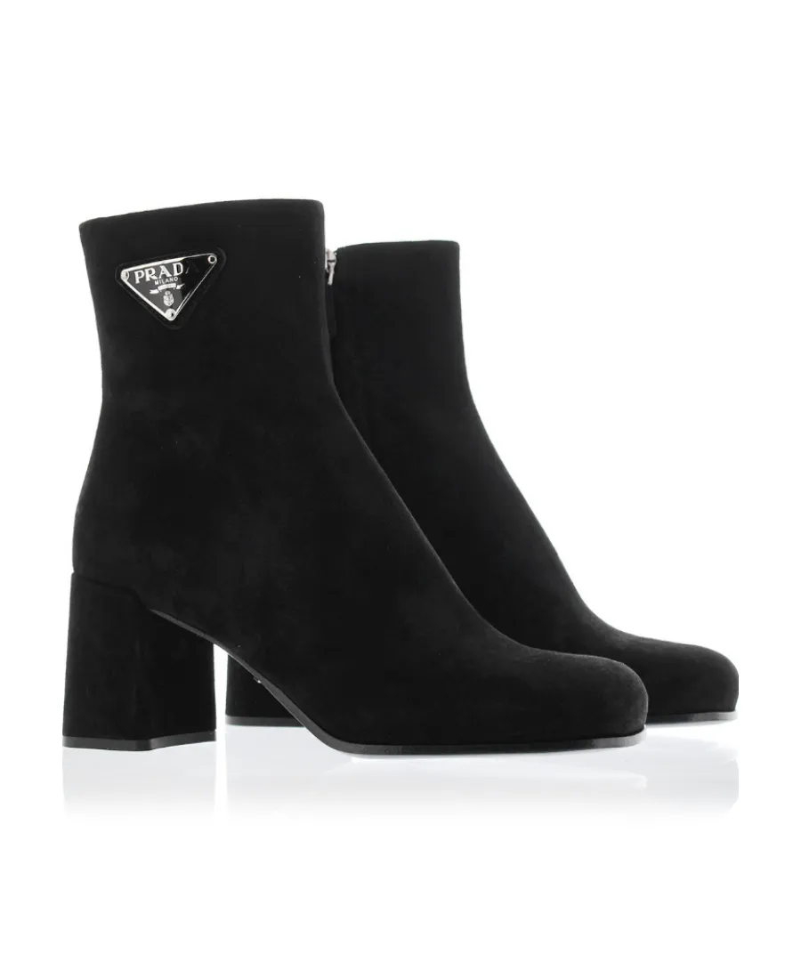 Logo Boots