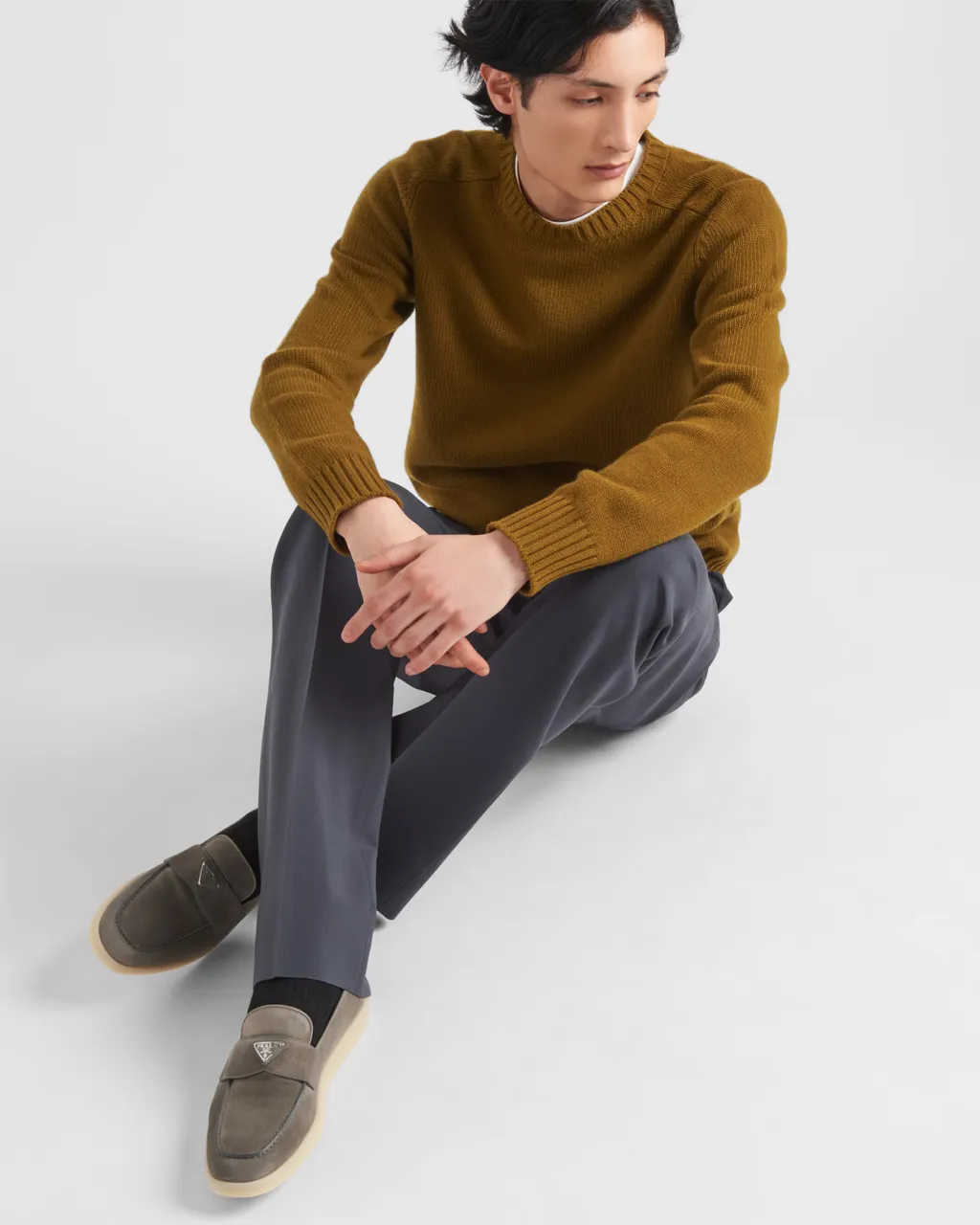 Triangle-Logo Slip On Loafers