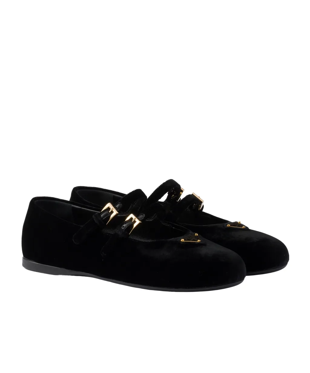 Almond-Toe Velvet-Finish Ballerina Shoes