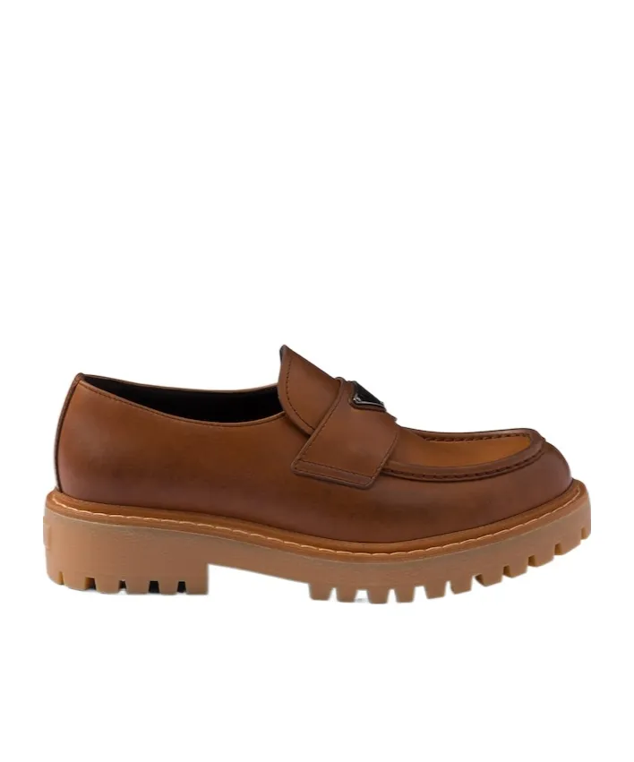 Triangle-Logo Loafers