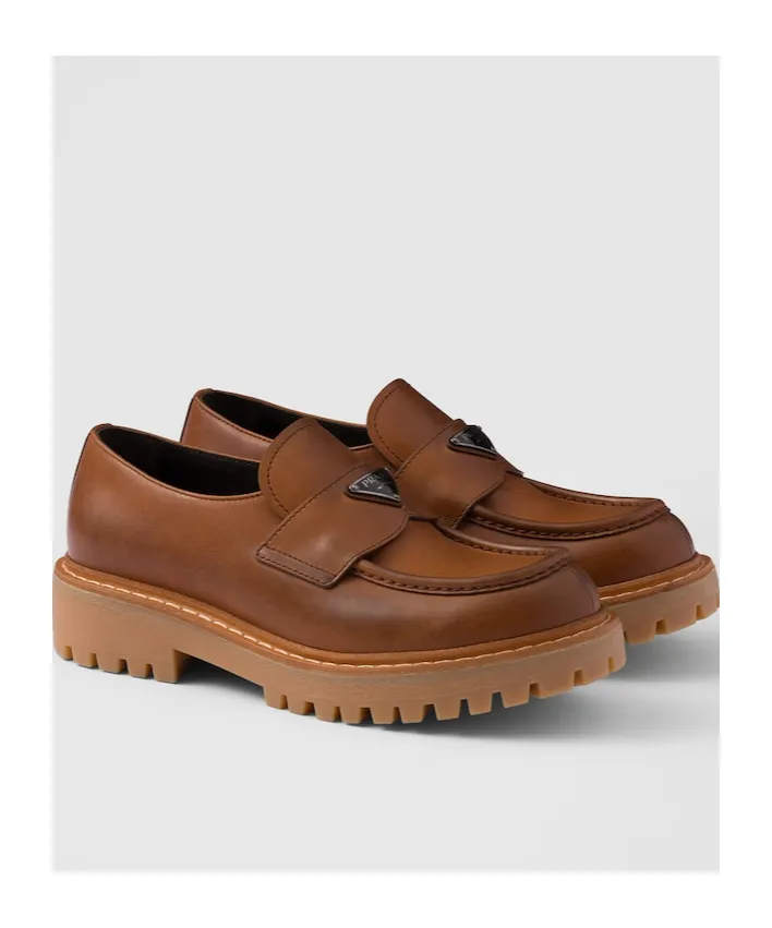 Triangle-Logo Loafers