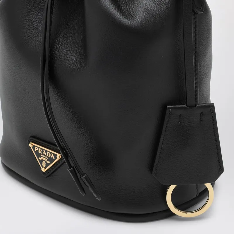 Re-Edition 1978 Logo Plaque Bucket Bag