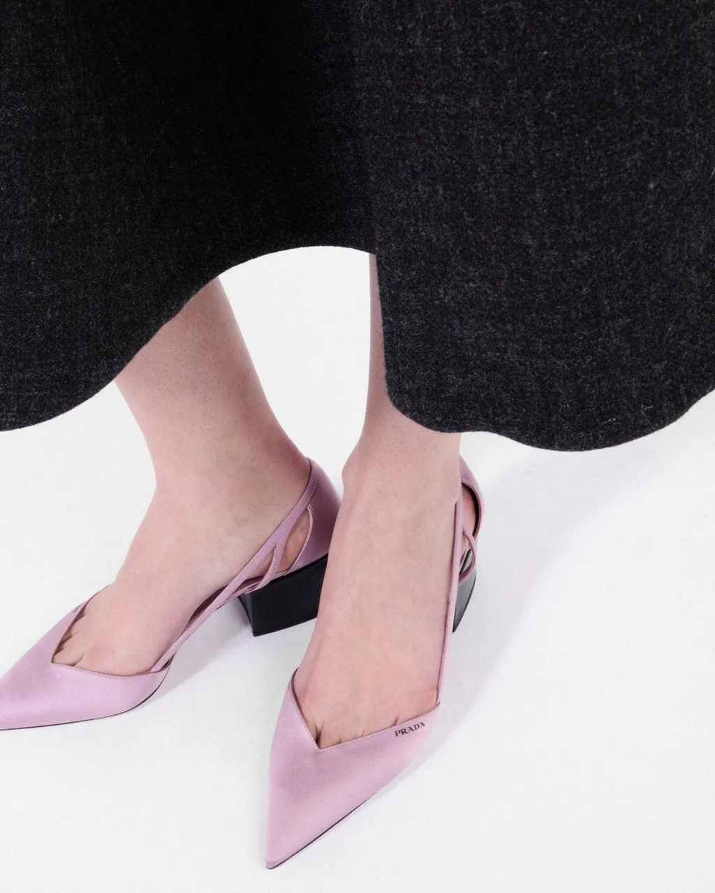 Logo Printed Pointed Toe Slingback Pumps