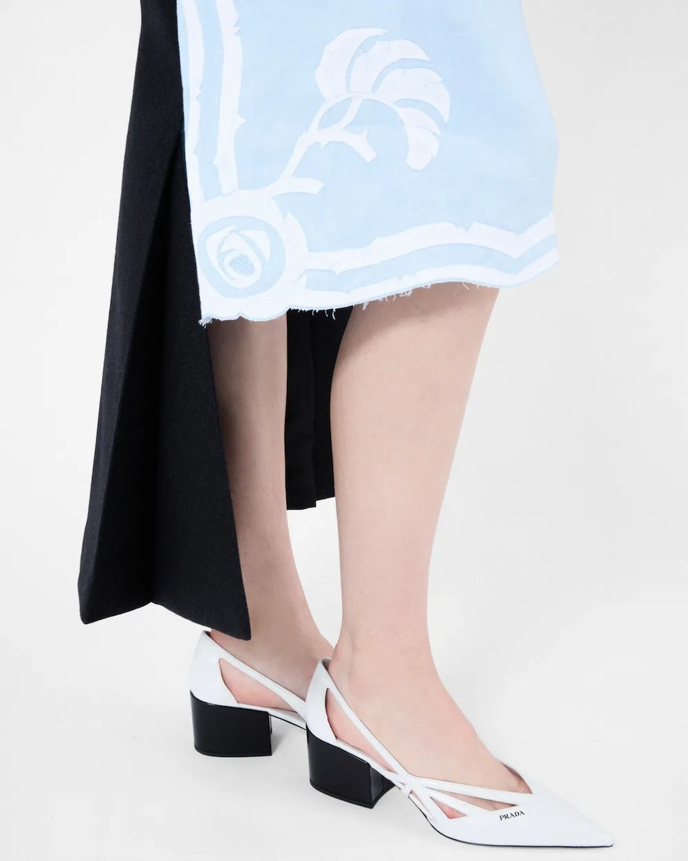 Cut-Out Detailed Pointed Toe Pumps
