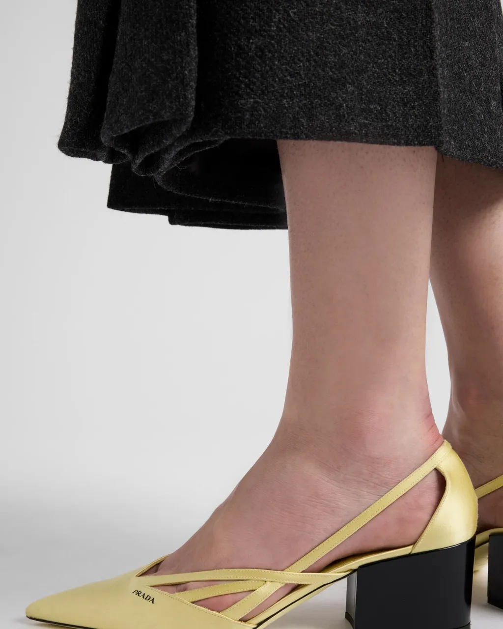 Cut-Out Detailed Pointed Toe Pumps