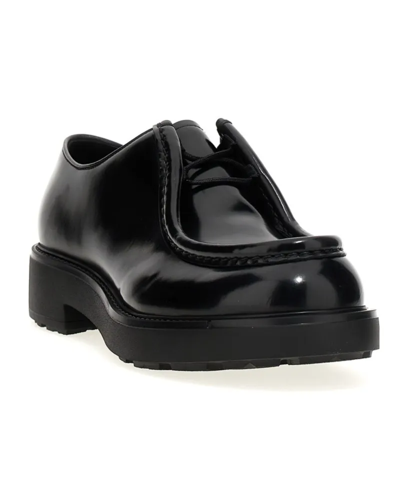 Round-Toe Lace-Up Shoes