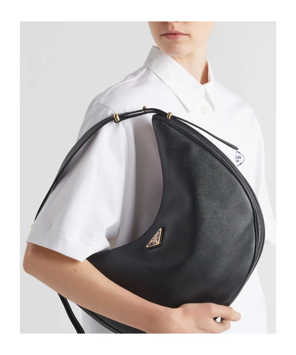 Arqué Zip-Up Large Shoulder Bag