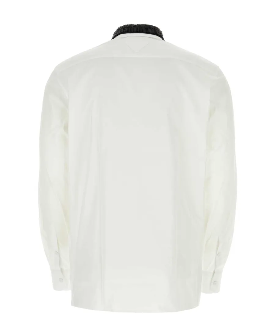 Long-Sleeved Buttoned Shirt