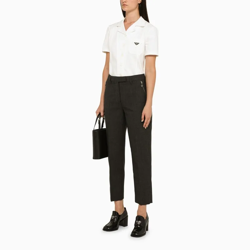 Mid-Rise Zip-Pocket Cropped Trousers