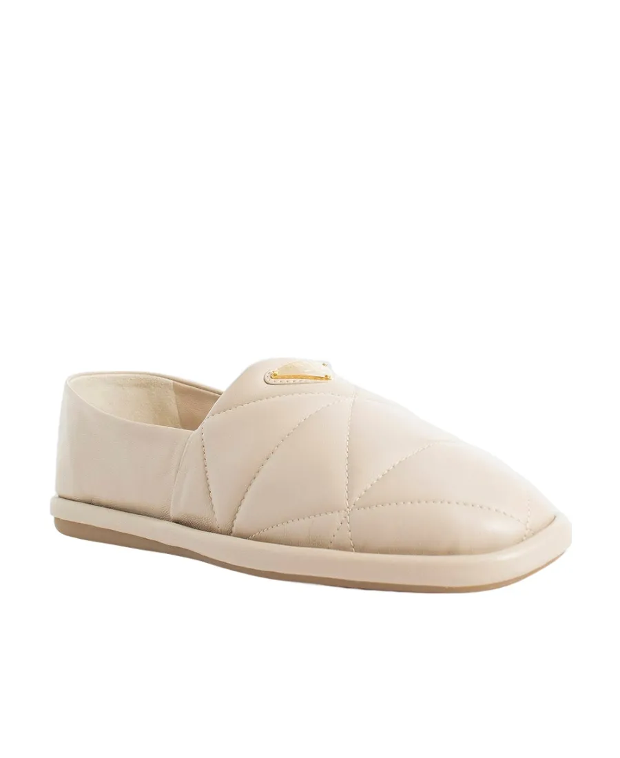 Logo Detail Flat Shoes
