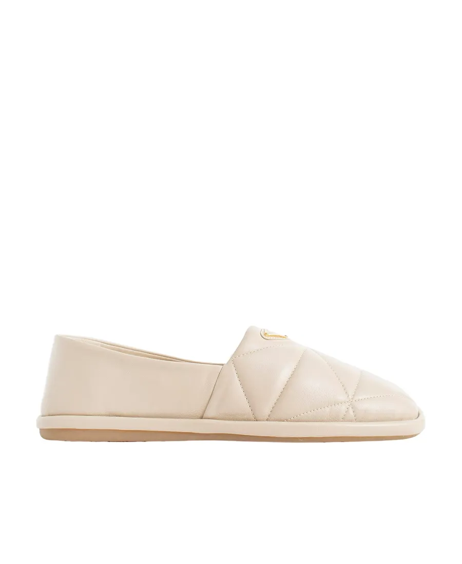 Logo Detail Flat Shoes