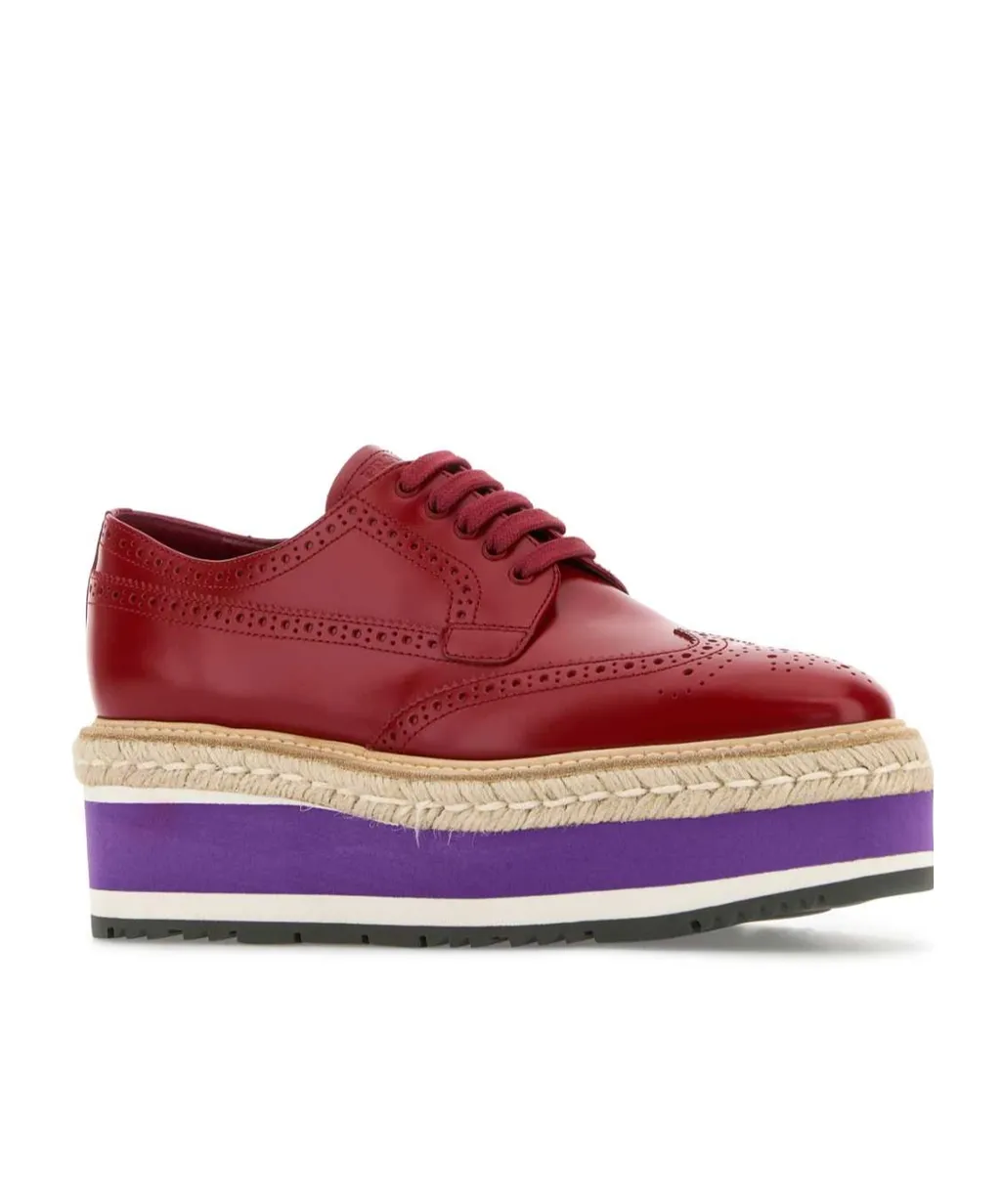 Round-Toe Lace-Up Shoes