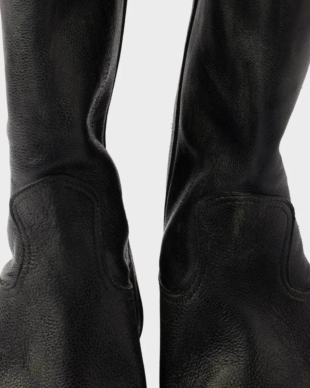 Pointed-Toe Slip-On Boots